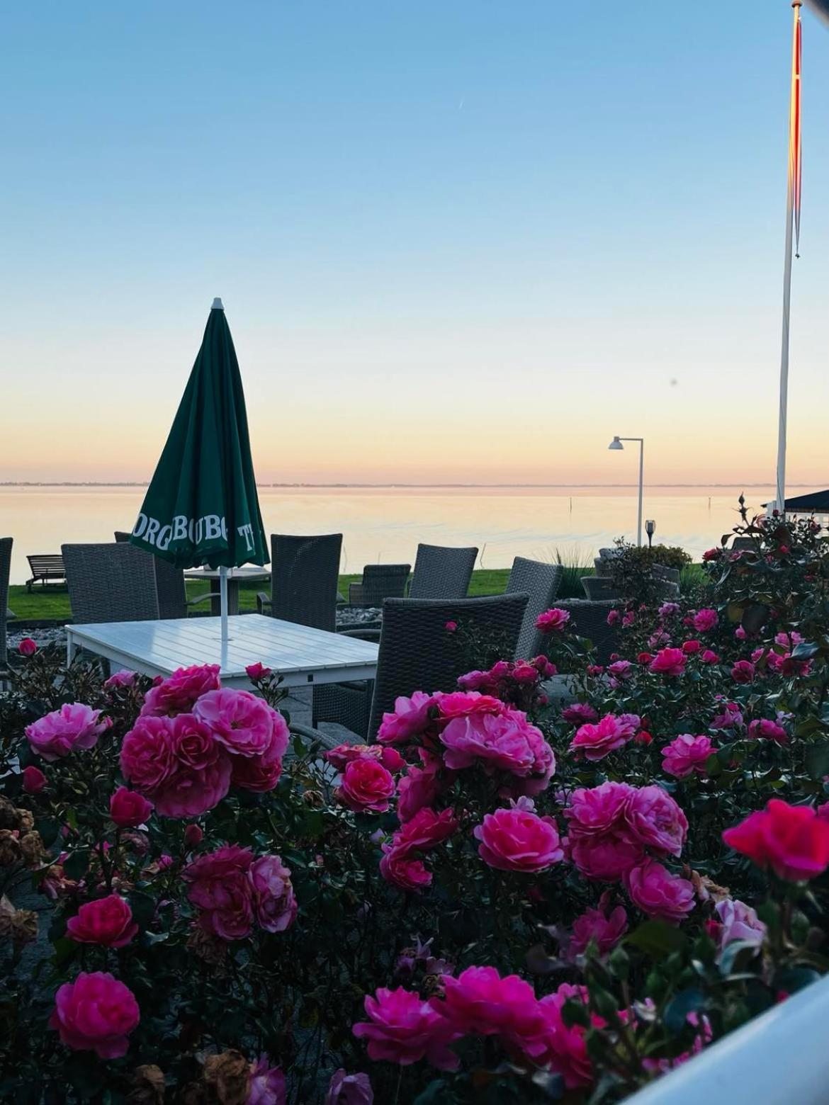 Hotel Udsigten Marstal エクステリア 写真