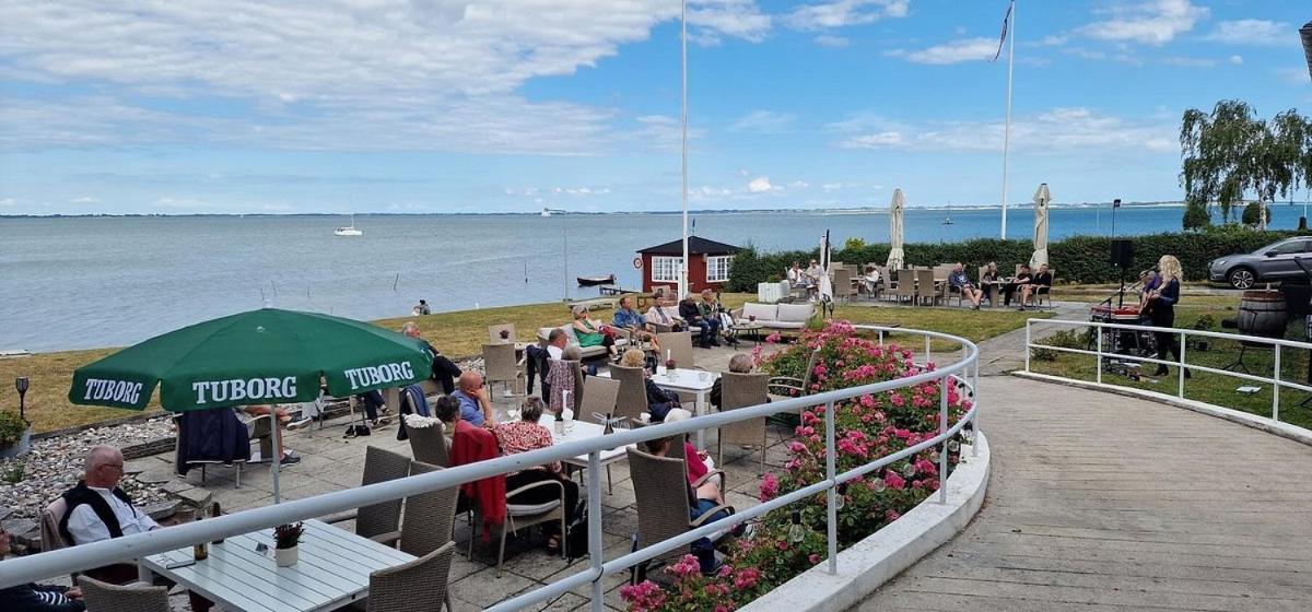 Hotel Udsigten Marstal エクステリア 写真